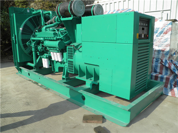 夷陵出租发电机 发电机组厂家：柴油发电机组的控制屏的作用是什么？