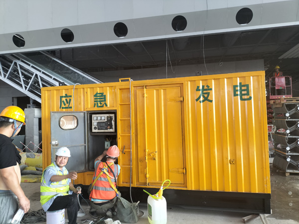 夷陵怎样判断空气滤清器是否需要更换？